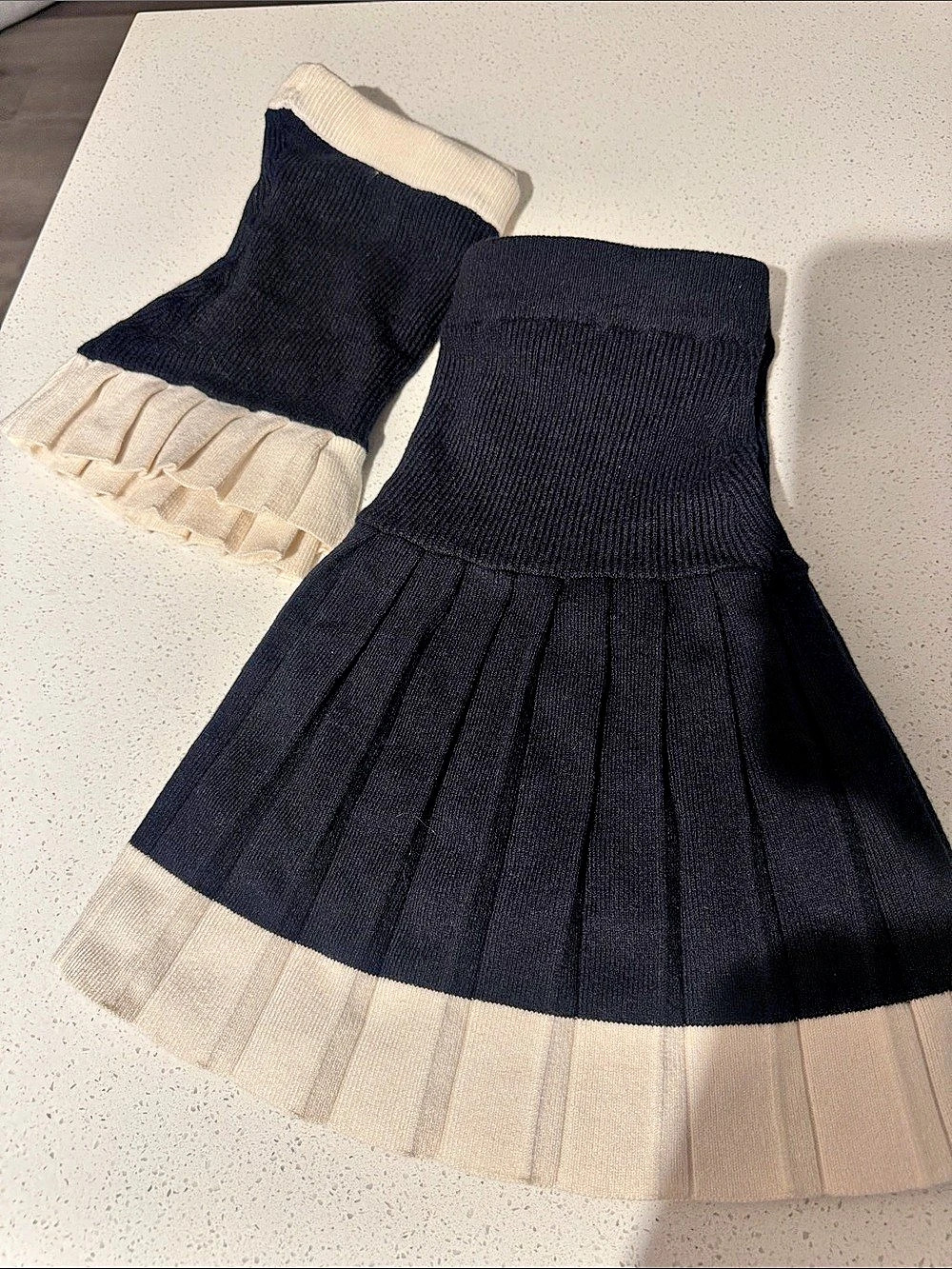 dressman1998 Color Block Pleated Mini Dress and tube top set Size Medium NWT